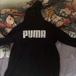 black puma footed sweatshirt